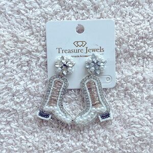 BRAND NEW HANDMADE BEADED COWBOY BOOT EARRINGS